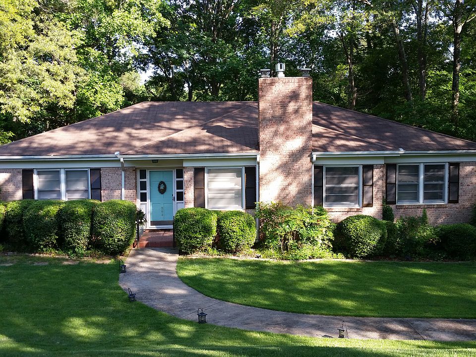 1st image of 203 Rockwood Dr