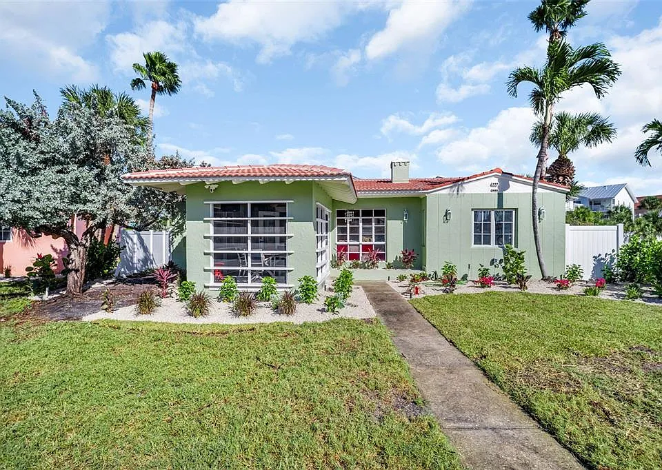 16613 Gulf Blvd