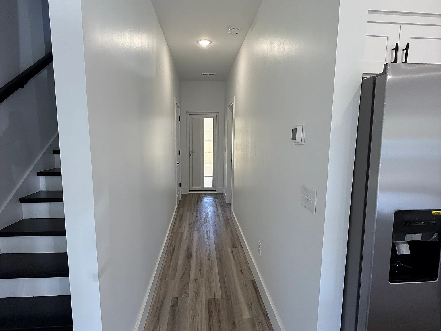 3 bed, 2.5 bath, 1450 sqft, $1,675 — Photo 4