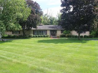 2538 Springbrook Dr, Kalamazoo, MI 49004