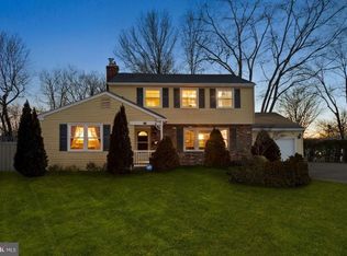 919 Orlando Rd, Cherry Hill, NJ 08034