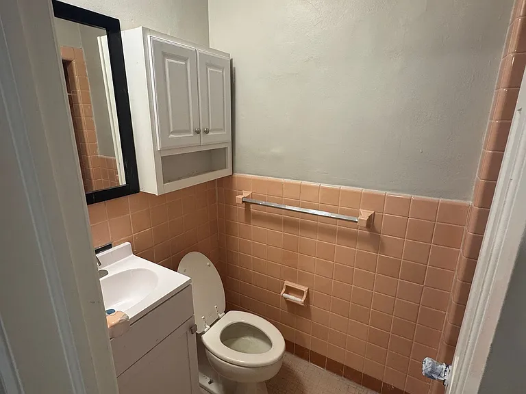 2515 Kemper Rd — Photo 26