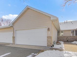 5540 Nathan Ln N APT 2, Plymouth, MN 55442