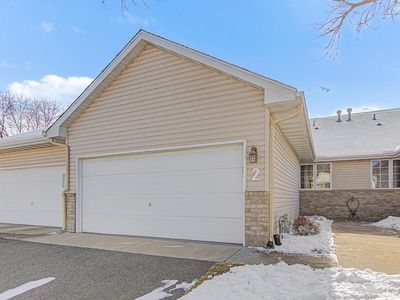 5540 Nathan Ln N APT 2, Plymouth, MN, 55442