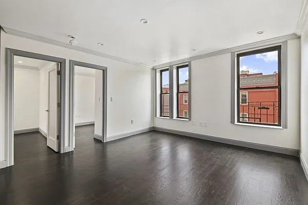 Rented by Vertical Real Estate LLC | media 5