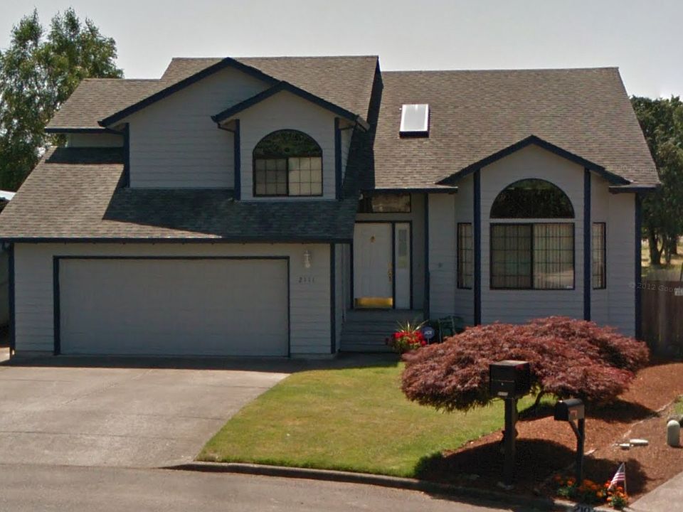 1st image of 2111 NE 151st Cir