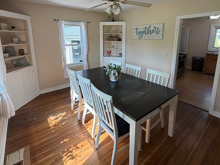 1060 Pixley Rd — Photo 9