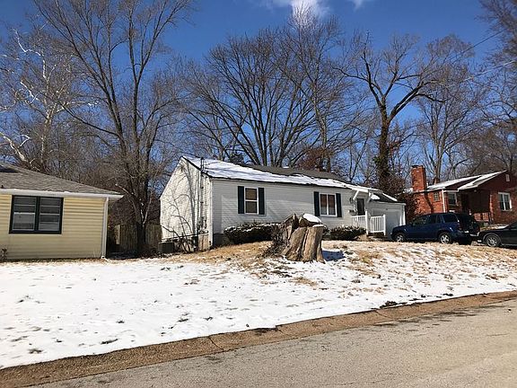 2nd image of 219 S Marguerite Ave