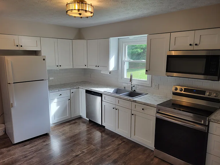 918 Ashmun Ave — Photo 16