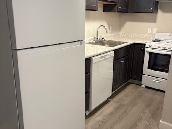 20 Post Office Ave APT 9