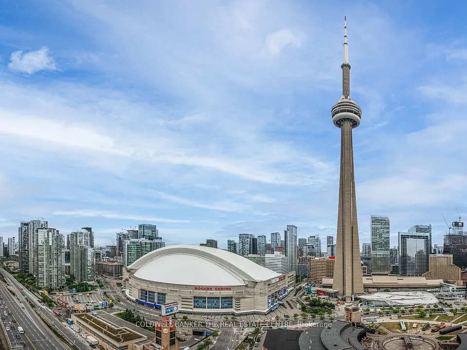 260 Queens Quay W #2708