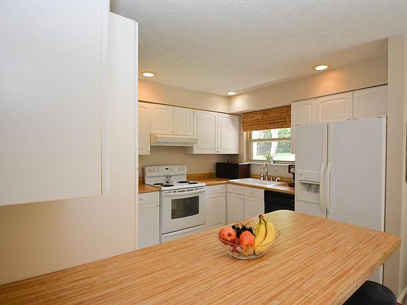 5th image of 5823 Leslie Dr