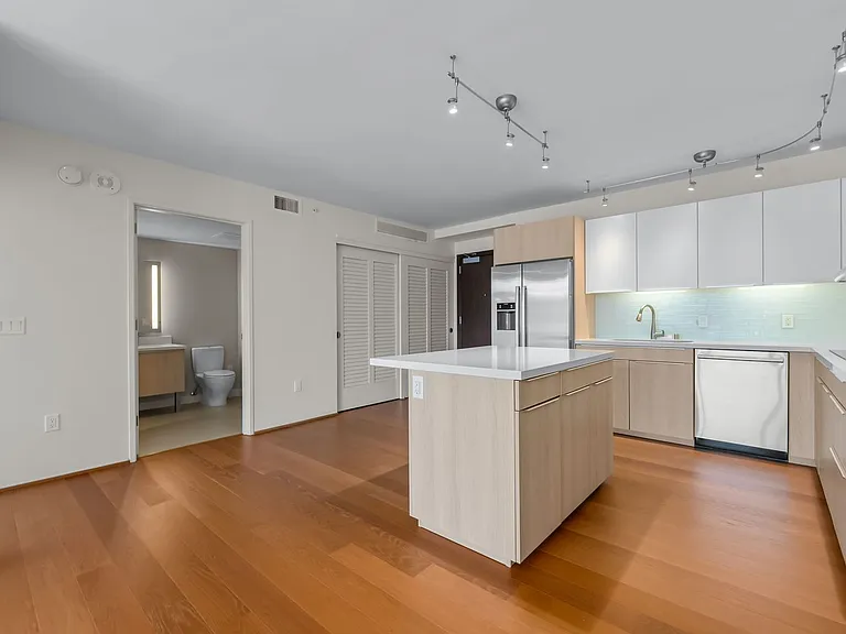 888 Kapiolani Blvd #3101 — Photo 3
