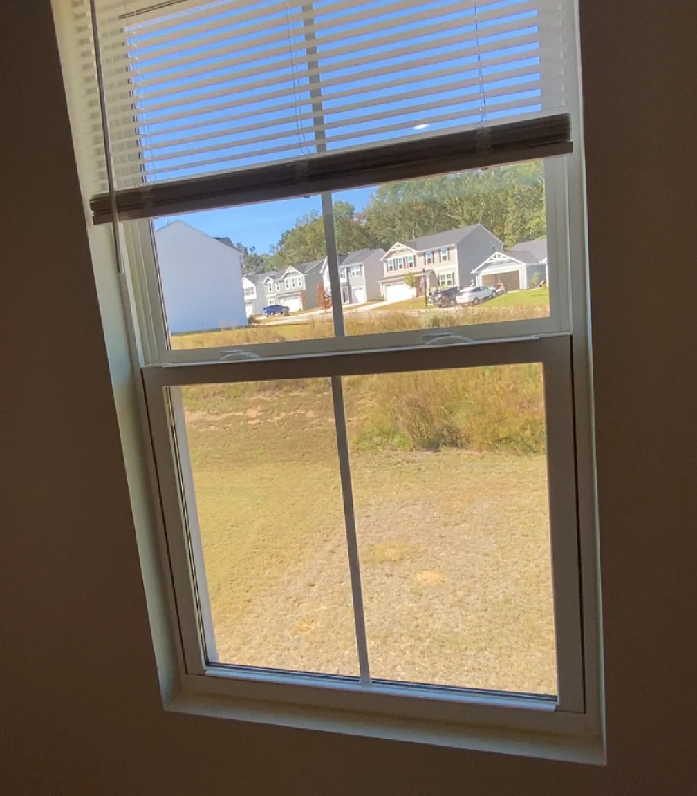 3 bed, 2.5 bath, 1300 sqft, $1,650 — Photo 4