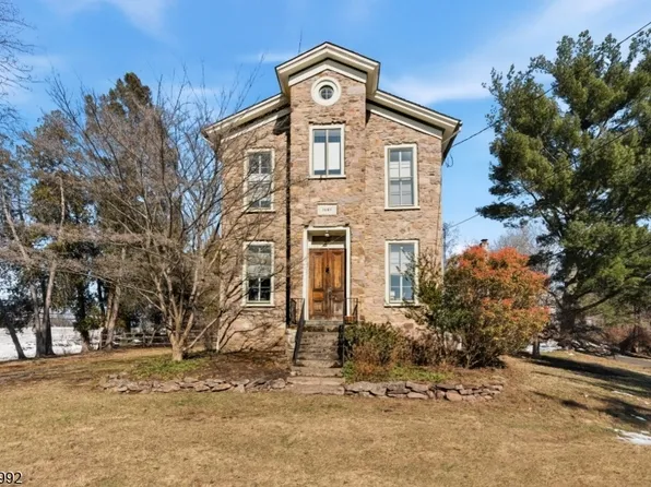 1 Wilson Dr, Stockton Boro, NJ 08559