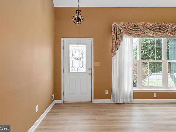 2nd image of 4303 Turnberry Dr