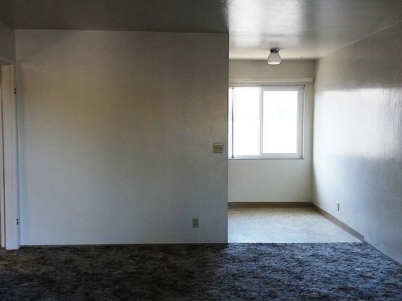 2nd image of 842 Los Padres Blvd APT 6