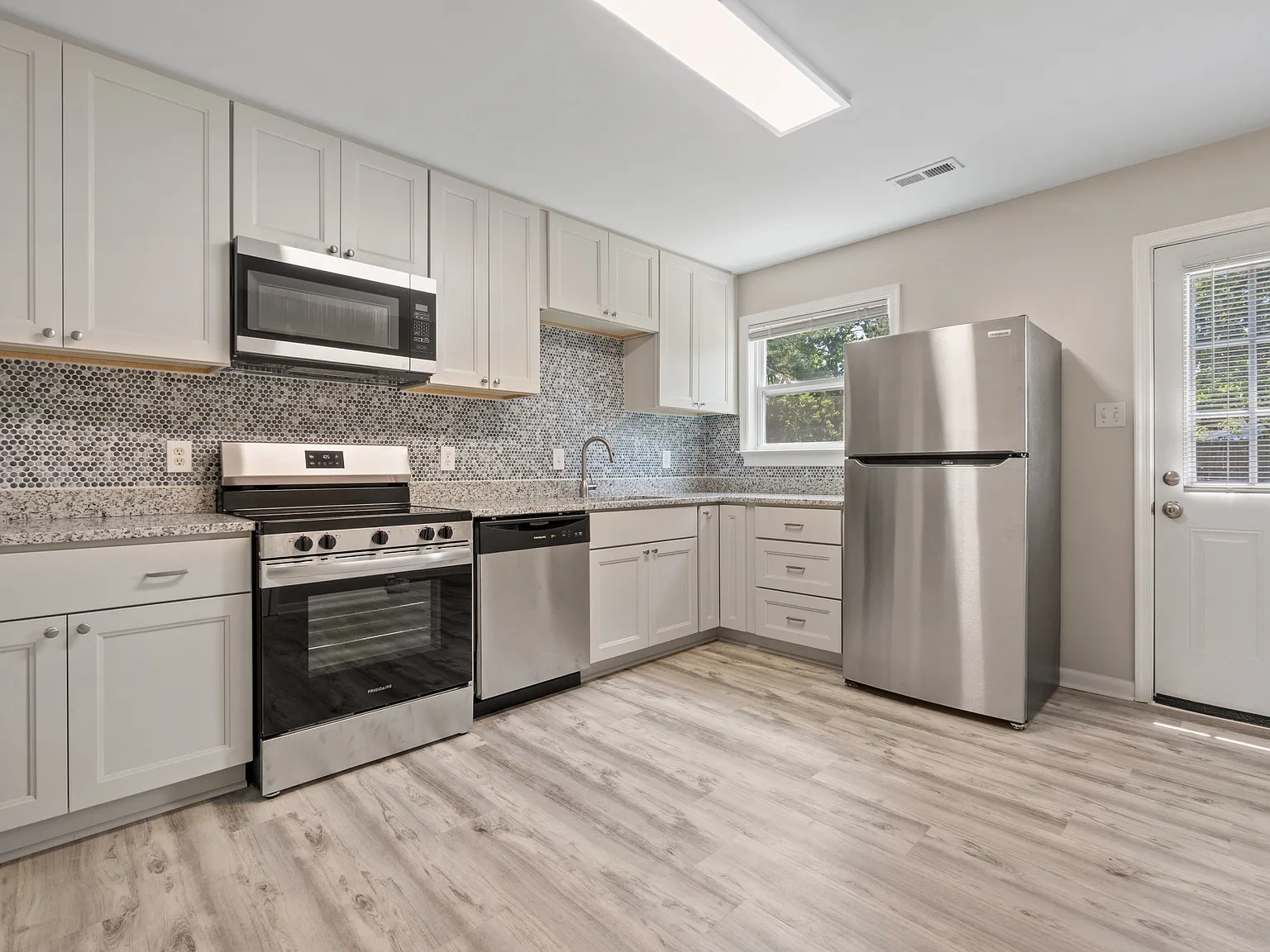 3305 Portobello Court - 1 — Photo 3
