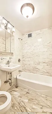 Rented by CitySites Real Estate Group | media 8
