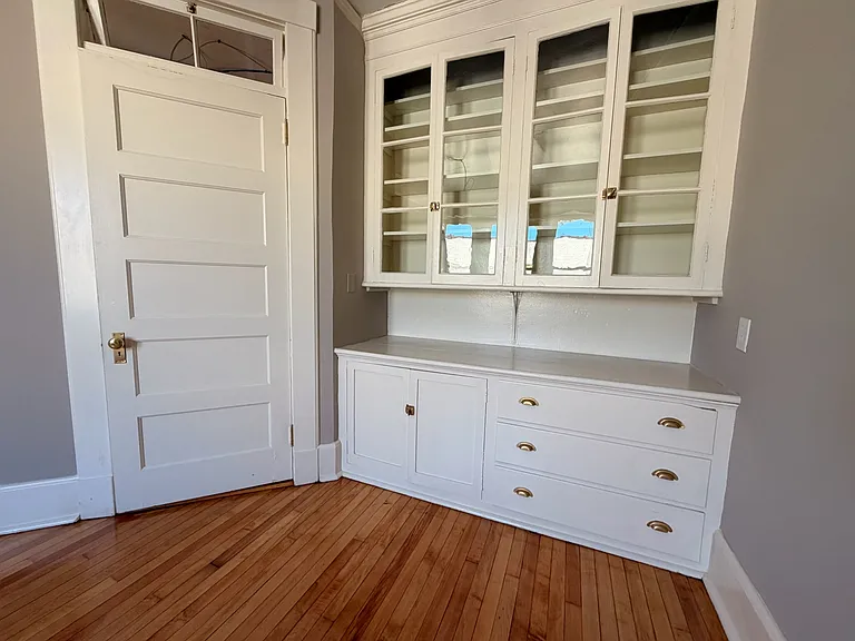 69 S Pleasant St #13 — Photo 24
