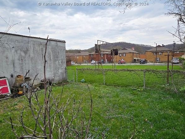 charleston-west-virginia-196839726 picture