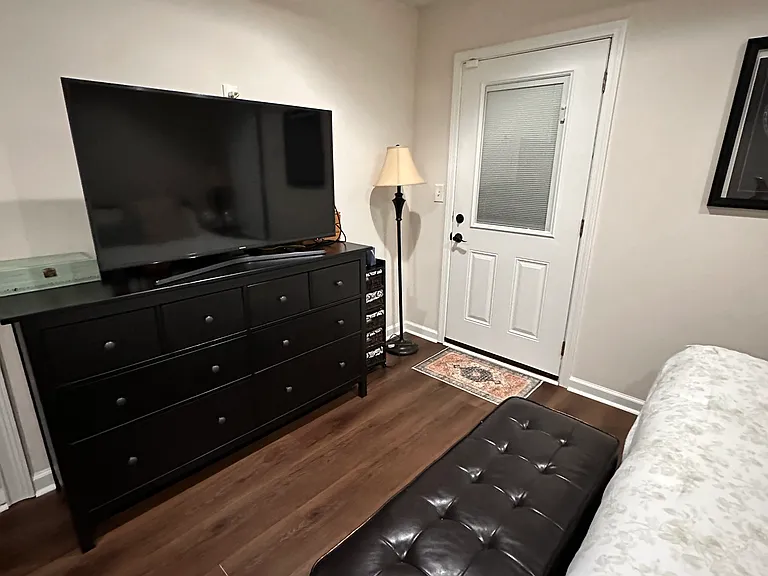 1888 Joseph E Boone Blvd NW — Photo 10