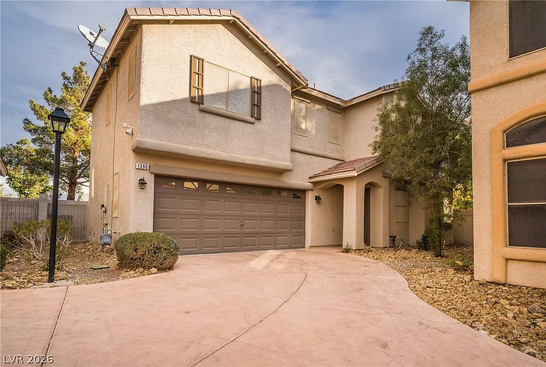 2 bed, 2.5 bath, 1422 sqft, $2,000 — Photo 1
