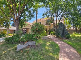 2237 E Jon Dr, Fresno, CA 93720