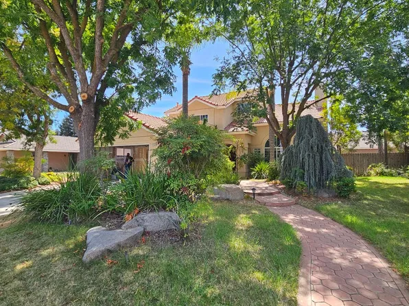 2237 E Jon Dr, Fresno, CA 93720
