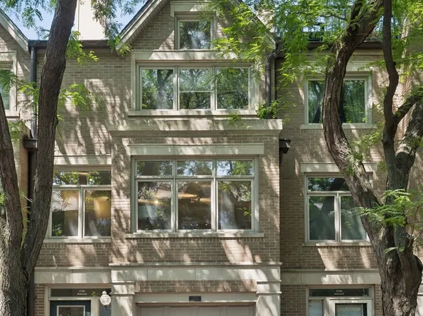 2740 N Janssen Ave, Chicago, IL 60614