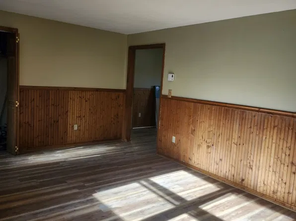 (undisclosed Address), Griswold, CT 06351