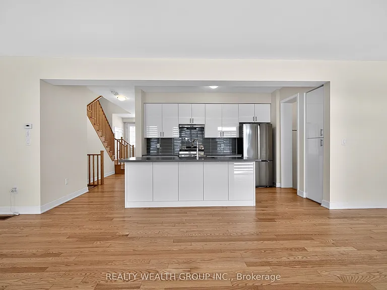 803 Griffin Trl — Photo 14