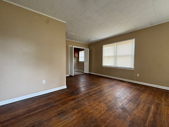 2nd image of 3481 Dunn Rd