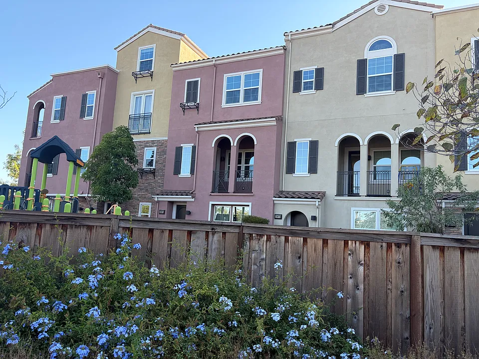 39874 Sawyer Ter