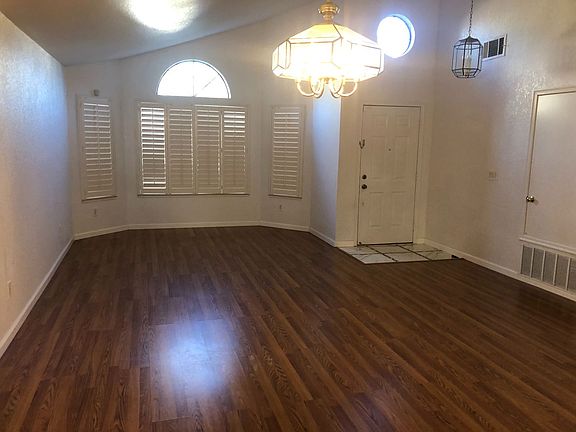 4th image of 2791 Seabreeze Dr