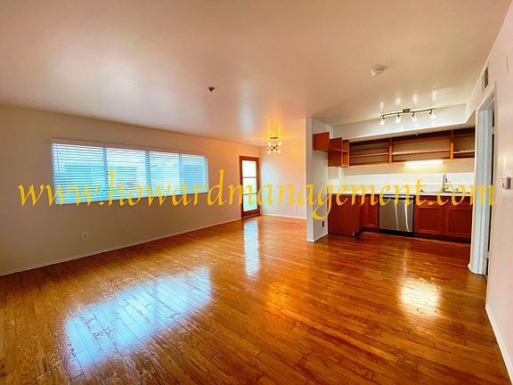 5th image of 1011 Pico Blvd Unit 20
