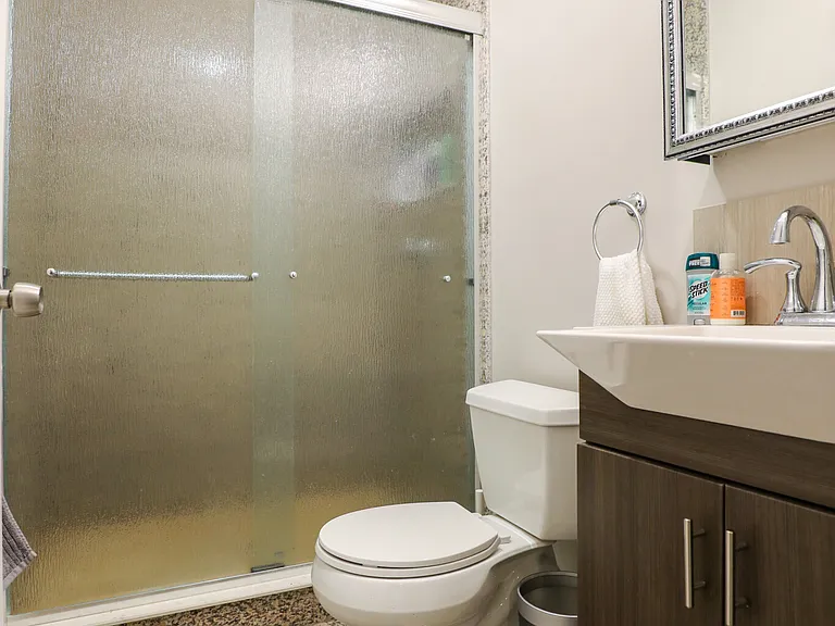 77 Linden St #2 — Photo 9