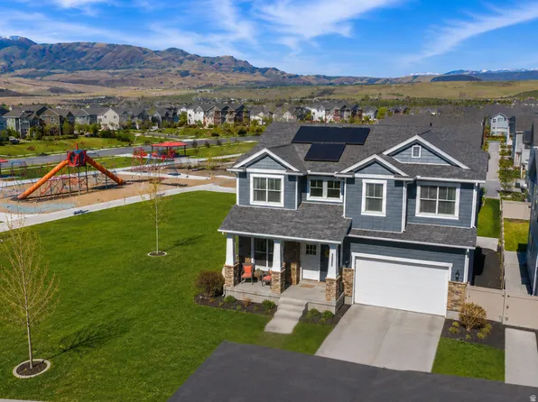 15230 S Cutlass Ct, Bluffdale, UT 84065