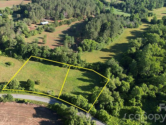 2nd image of 468 Mackey Freeman Rd