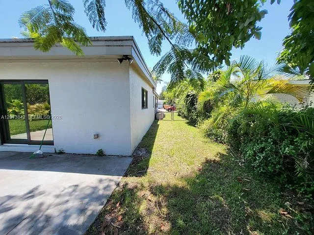8575 SW 125th St — Photo 10