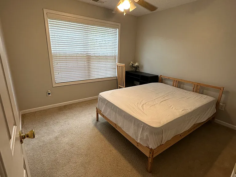 716 W Vincent Dr — Photo 8