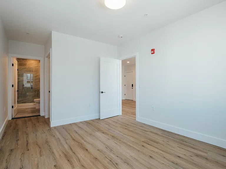 67 Dr Martin L King Blvd #103 — Photo 22