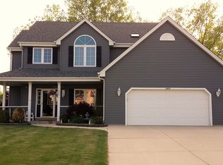 10831 S Conner Way, Oak Creek, WI 53154