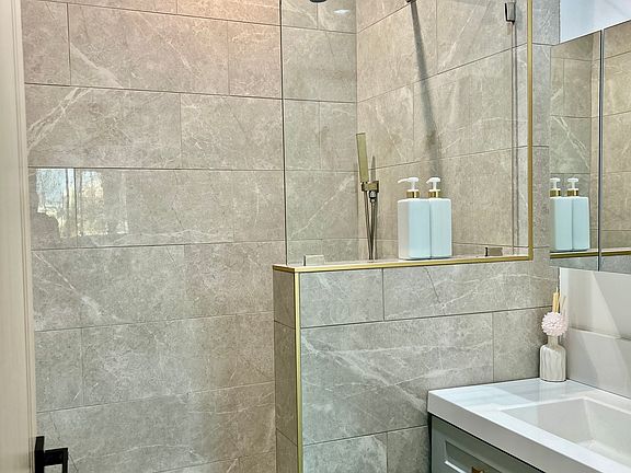 3rd image of 14954 Sherman Way #203