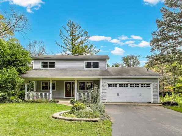 6722 Indian Ln, Long Grove, IL 60047