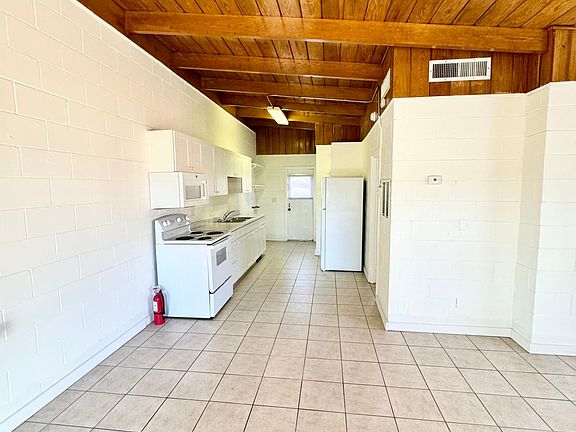 5th image of 183 Carroll St