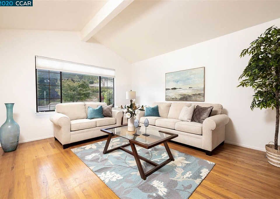 1st image of 3914 Paseo Grande