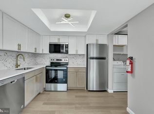 10 Medford Ct, Sicklerville, NJ 08081