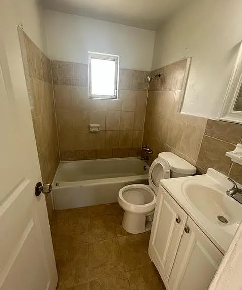 3813 Seminole Ave #3813 — Photo 5
