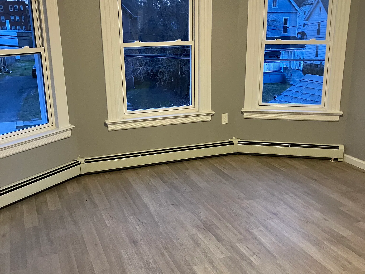 3 bed, 1260 sqft, $2,000 — Photo 3